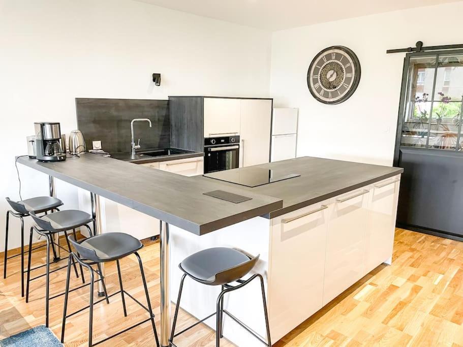 Appartement Cote Jardin - Centre Alençon Dış mekan fotoğraf